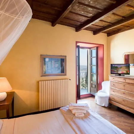 Apartament Sleeps 5 Pool Wifi